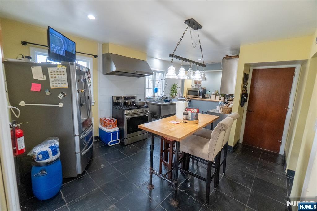 120 S Prospect Ave, Hackensack, NJ 07601
