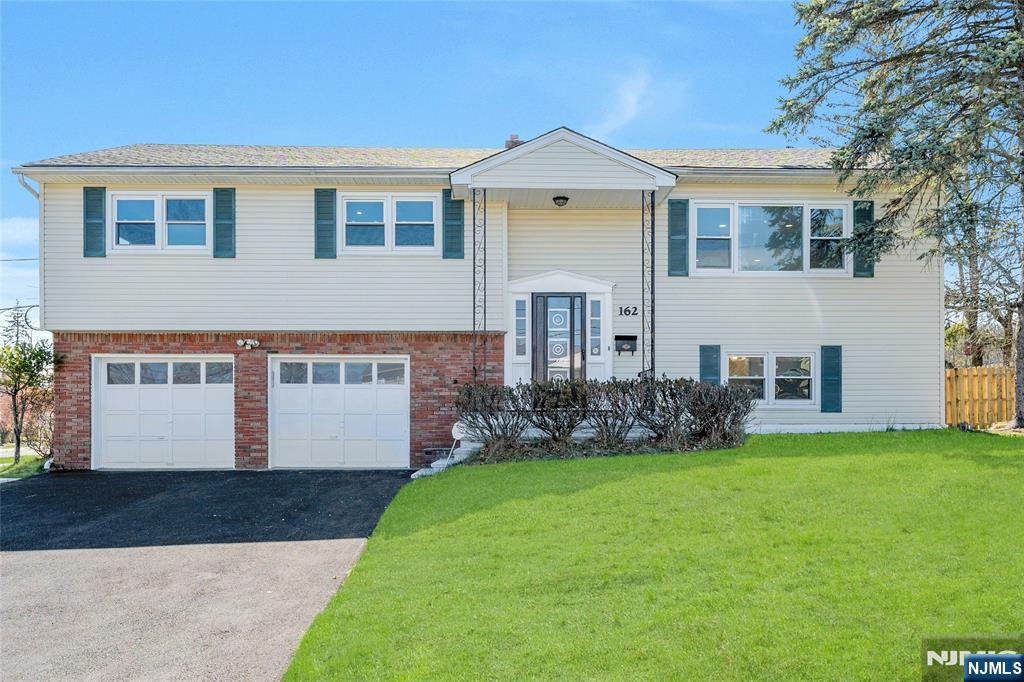 1st image of 162 Grove Ave, Verona, NJ 07044 | MLS# 26020690