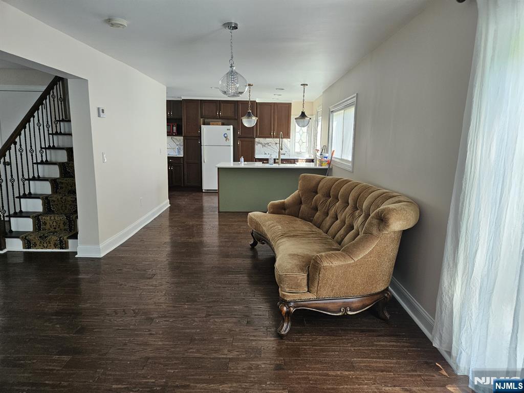 131 Island Avenue - Photo 4