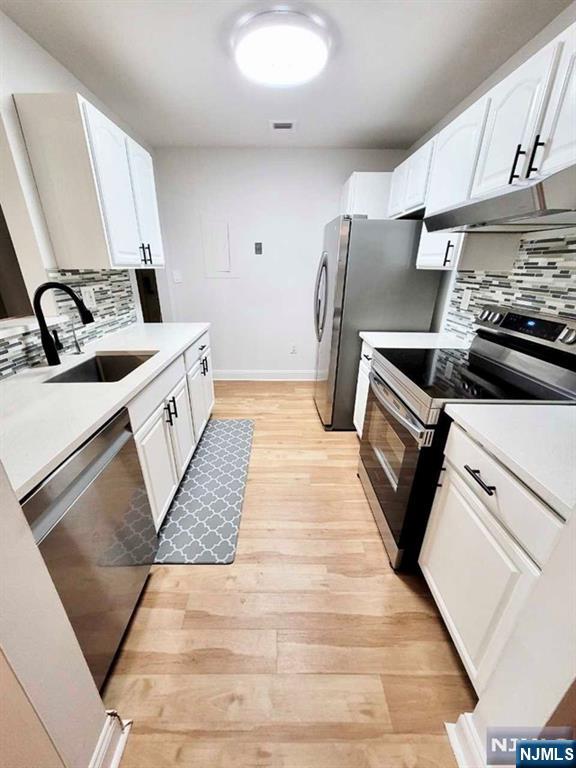 400 Crown Court 561 - Photo 2