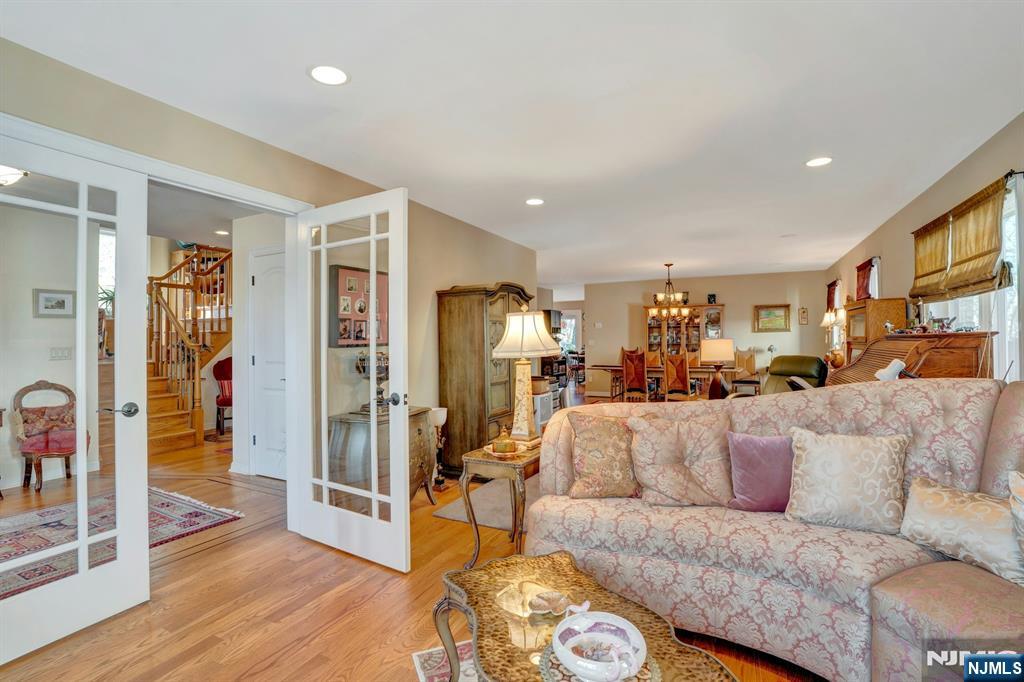 237 Cedar Lane - Photo 5
