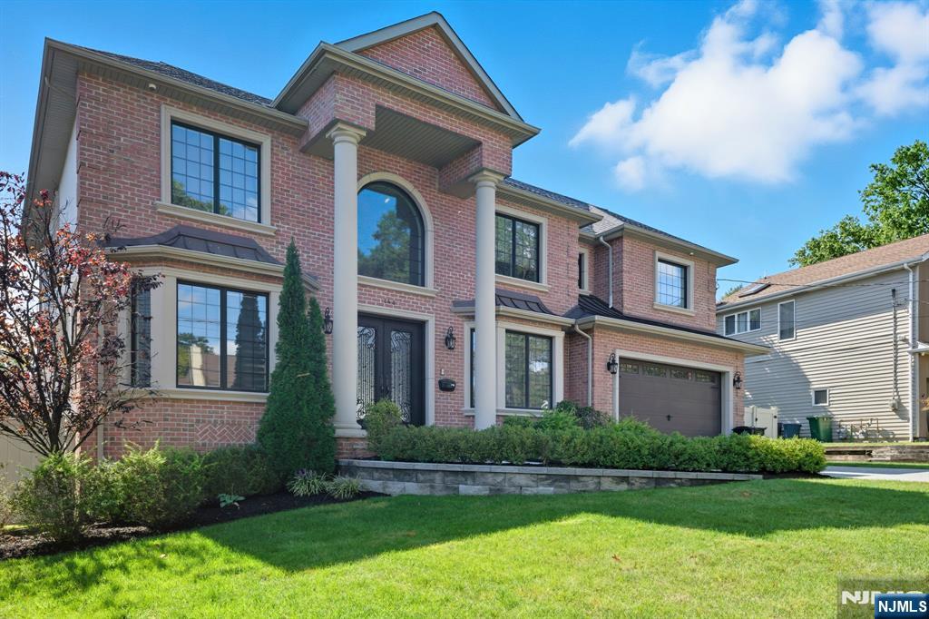 146 Stuart Street - Photo 3