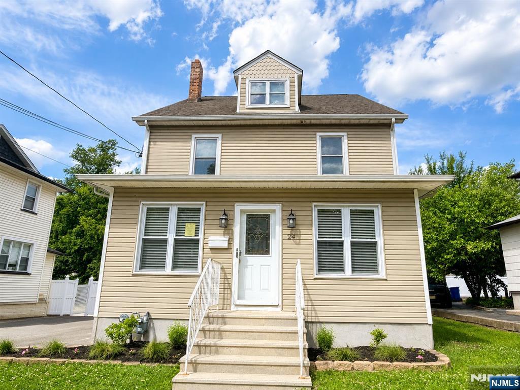 24 Sunderland Avenue - Photo 1