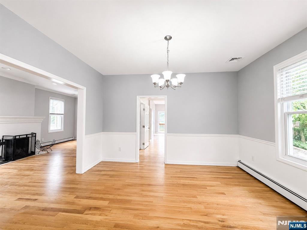 24 Sunderland Avenue - Photo 4