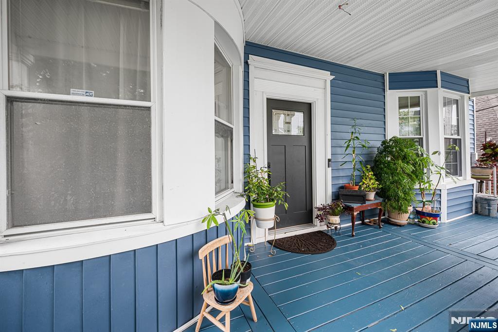 328 Springdale Avenue - Photo 3