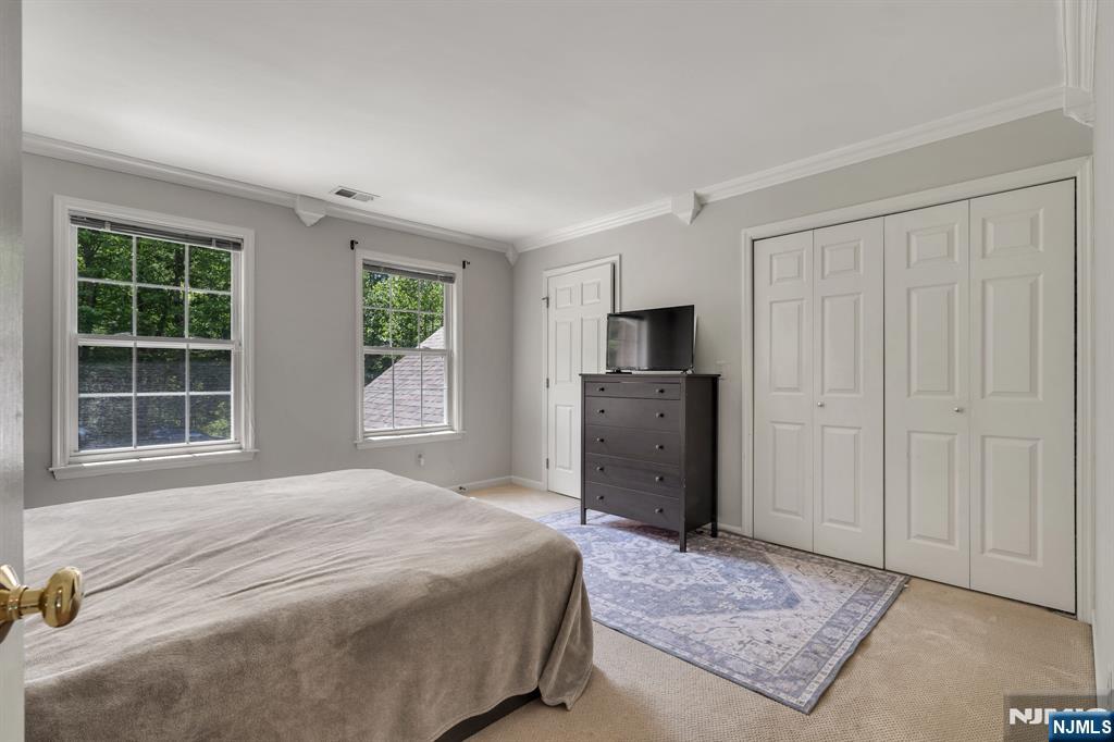 17 Cromwell Drive — photo 22