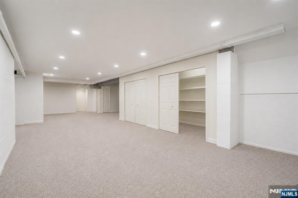 17 Cromwell Drive — photo 30
