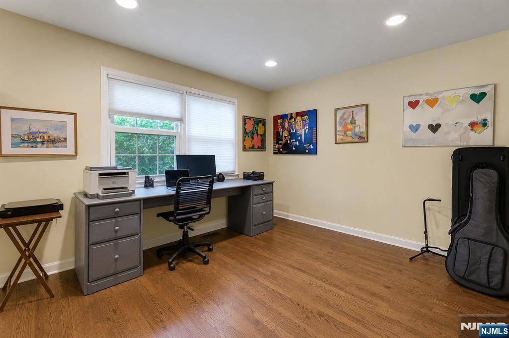 19 Harsen Road — photo 11