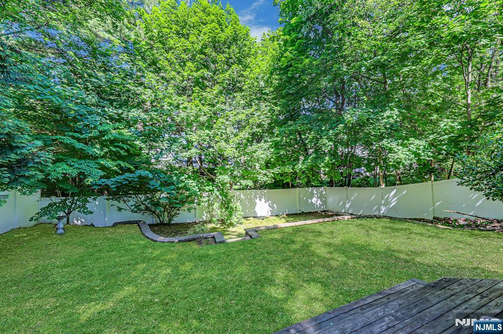 Homes for sale in Tenafly, NJ | 19 Harsen Rd, Tenafly, NJ 07670 | MLS# 26020737
