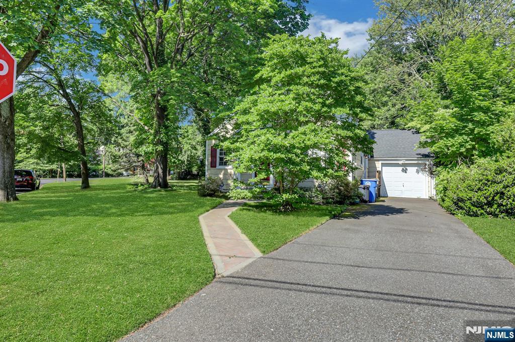 19 Harsen Road - Photo 3