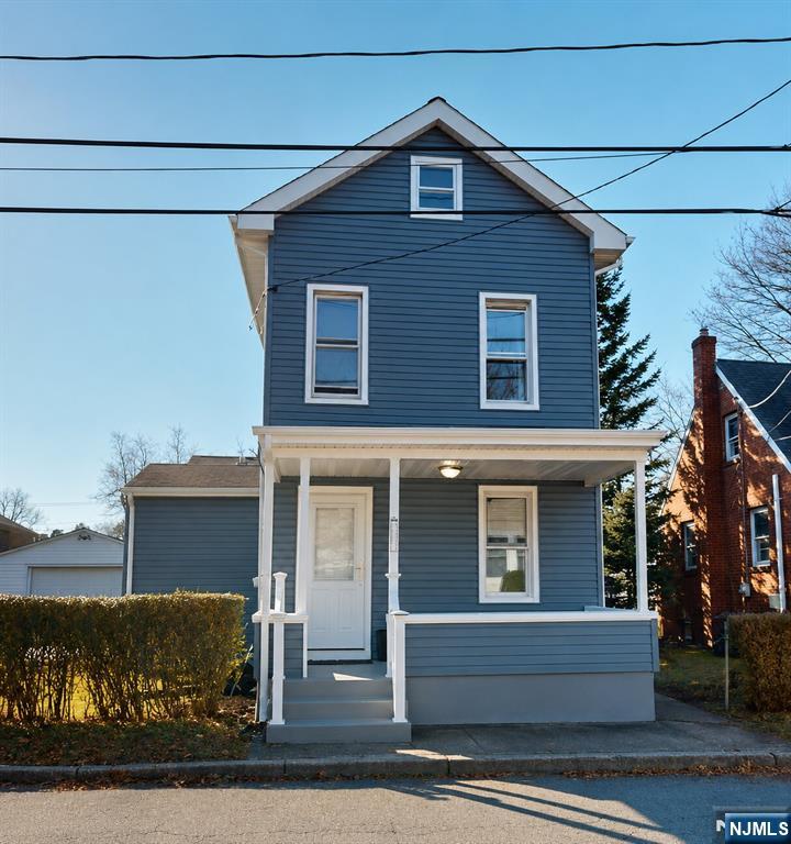 153 Knapp Avenue - Photo 1