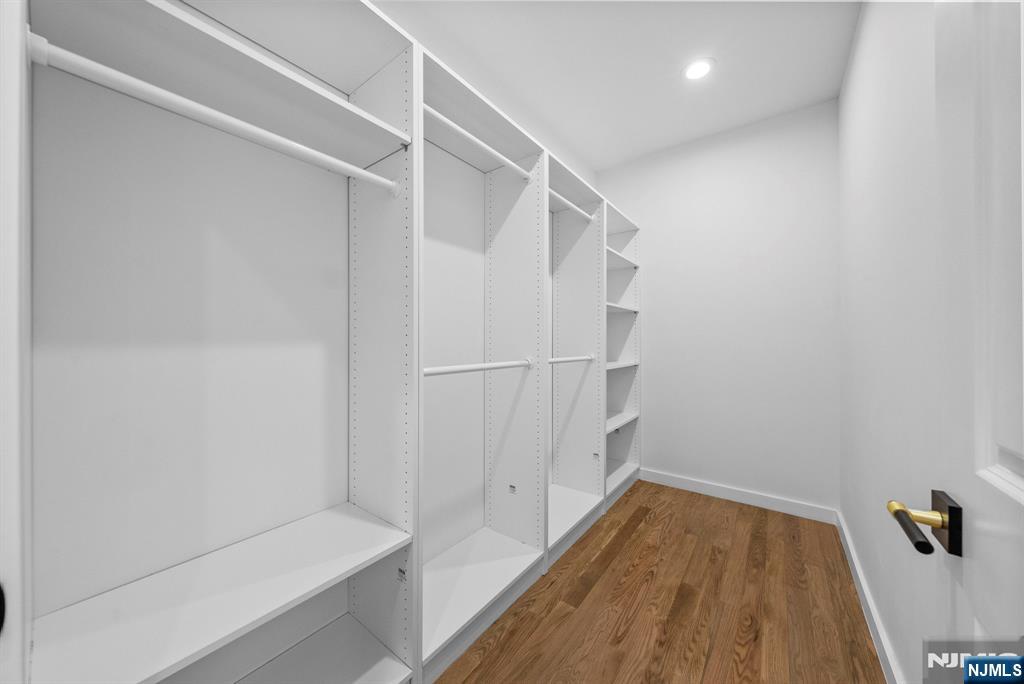 38 Pershing Place — photo 45