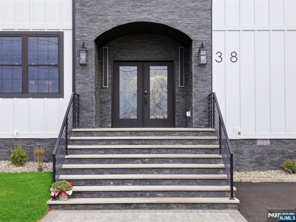 38 Pershing Place — photo 7