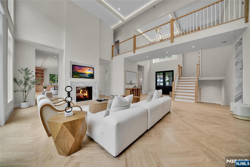 165 Hickory Lane