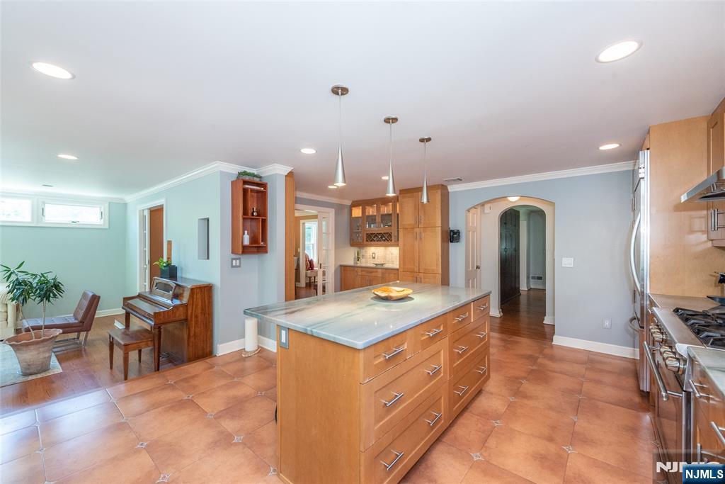 591 Highland Avenue