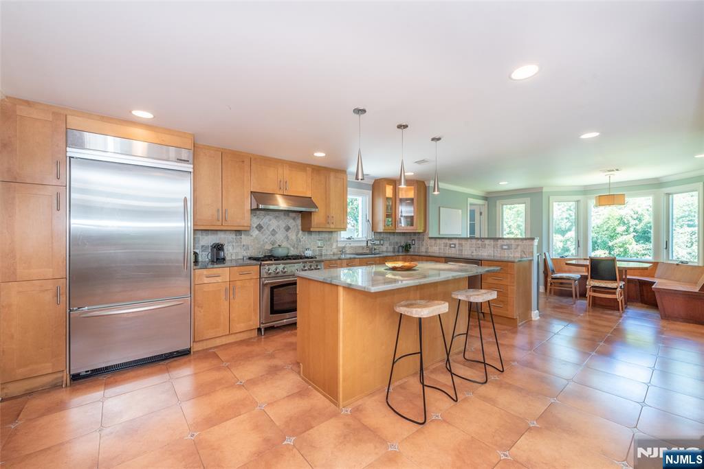 591 Highland Avenue