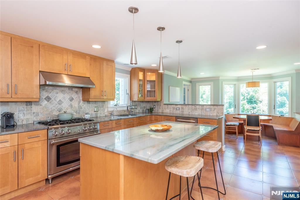 591 Highland Avenue