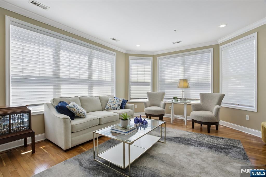 5211 Pointe Gate Drive - Photo 5