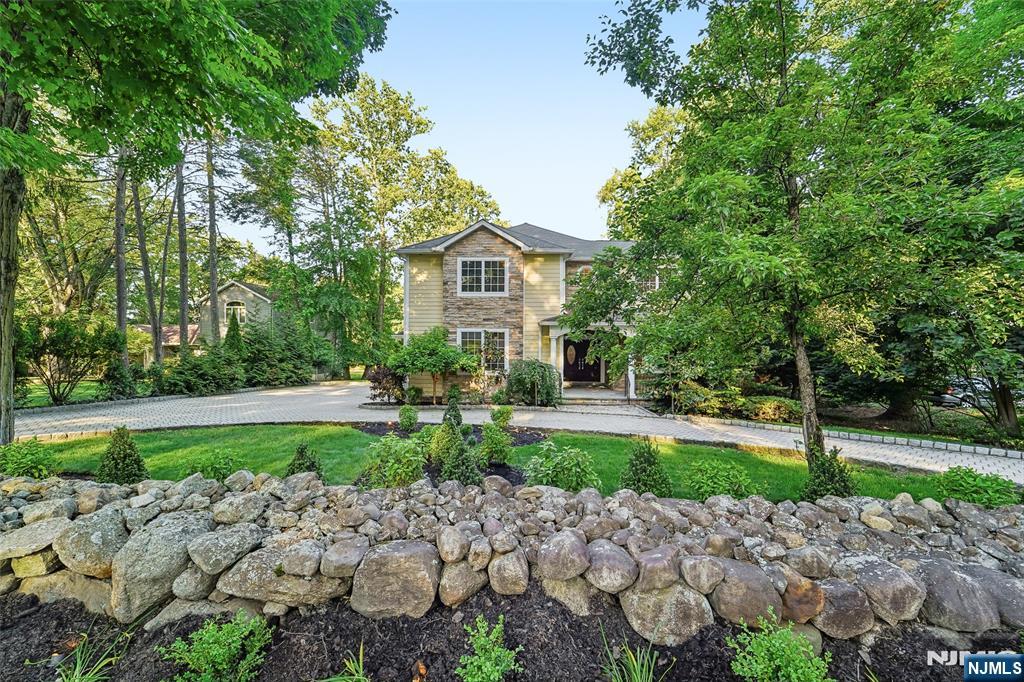 35 Franklin Turnpike - Photo 2