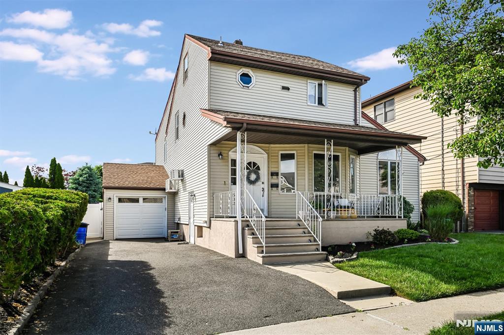 532 2nd Street - Photo 1