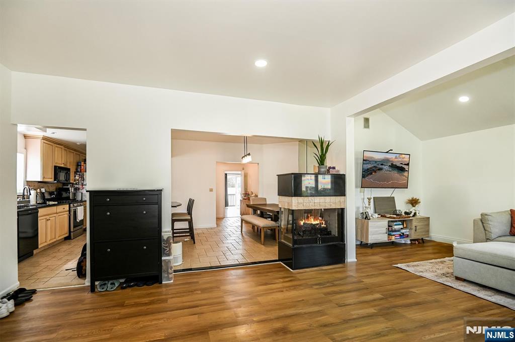 532 2nd Street - Photo 4