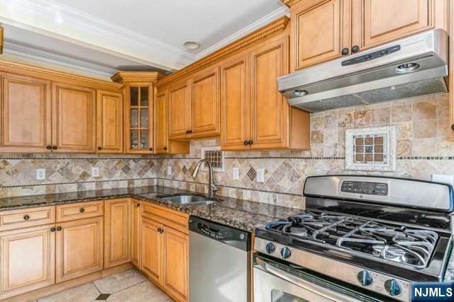 11 Blanche Avenue 2ND FLOOR - Photo 6