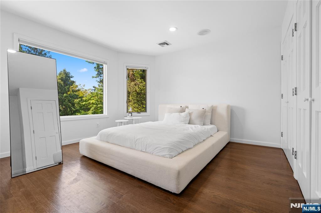 30 Creston Avenue — photo 32