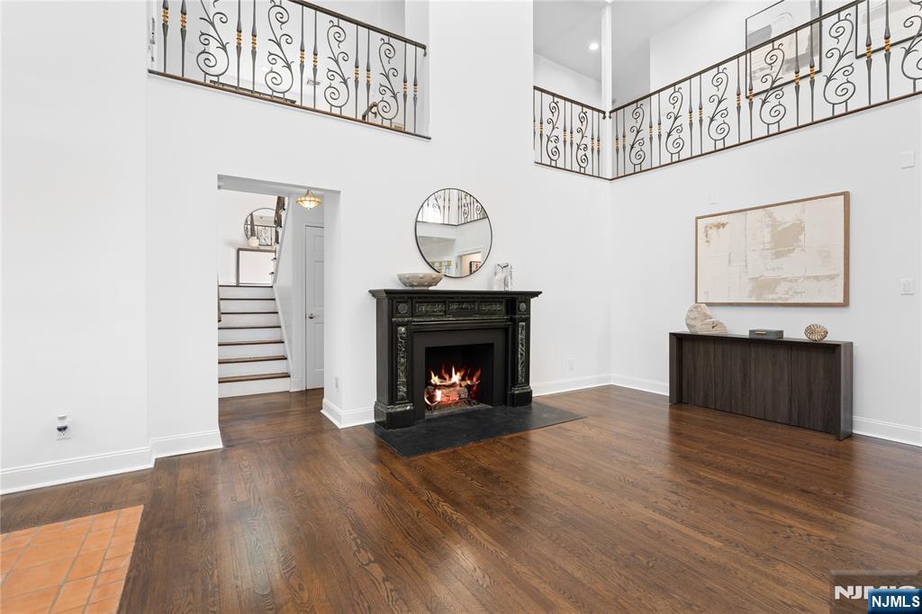30 Creston Avenue - Photo 5