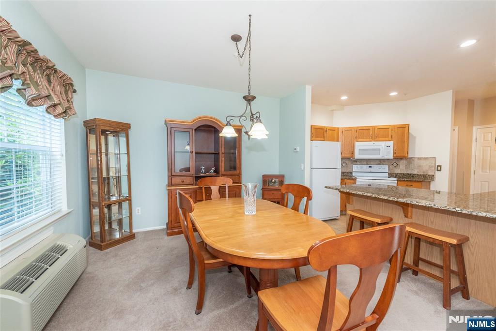 1101 Richmond Road #101