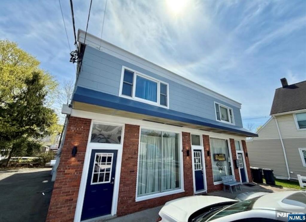 518 Ringwood - Photo 2