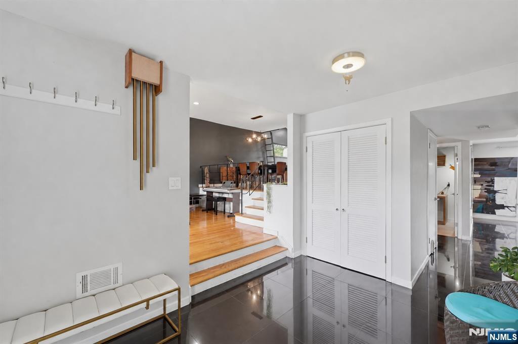 17 Arthur Drive - Photo 2