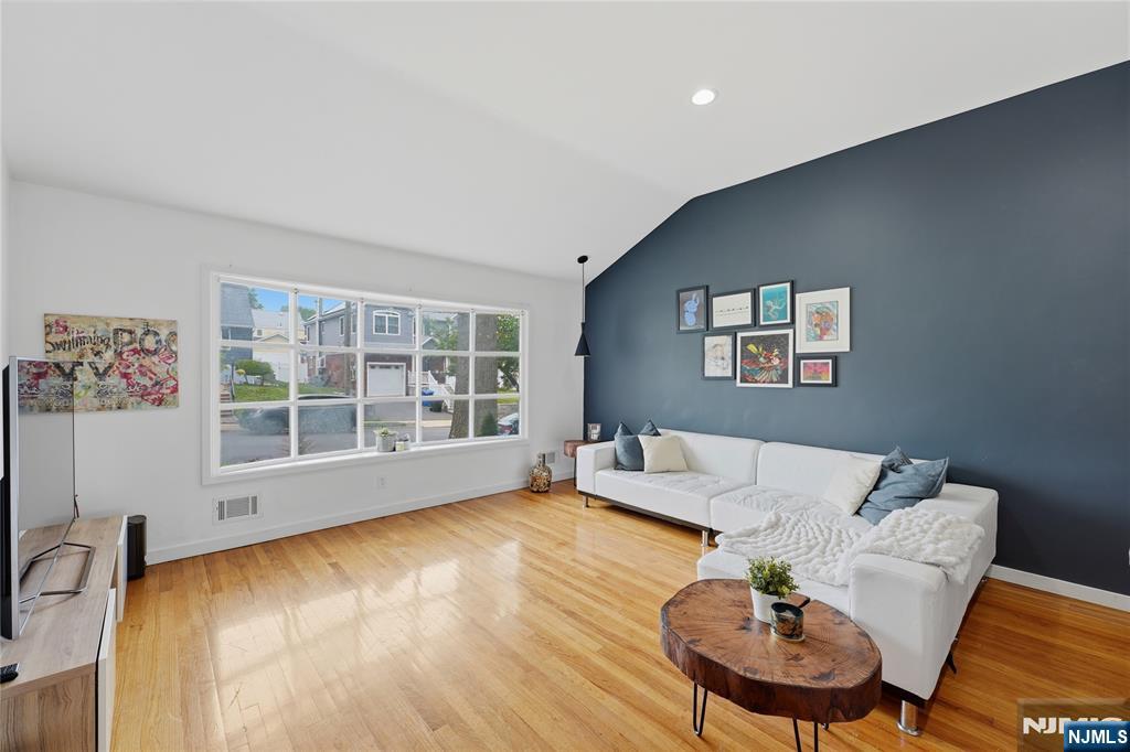 17 Arthur Drive - Photo 4