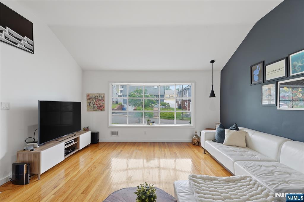 17 Arthur Drive - Photo 5