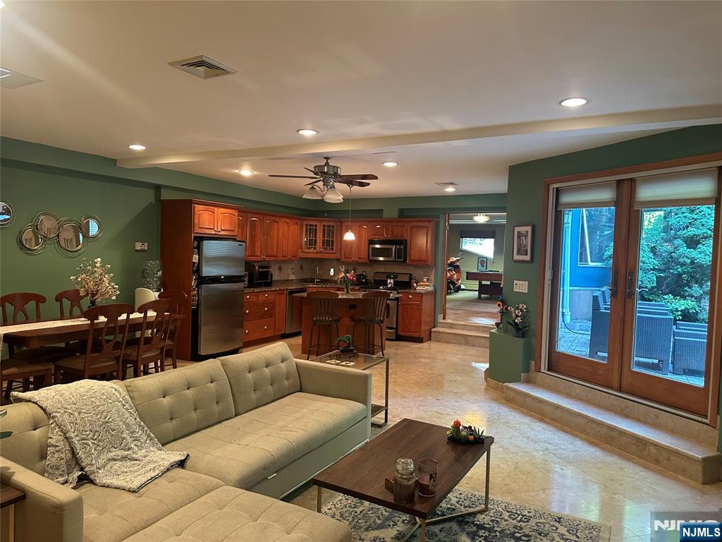 300 Lake Shore Drive