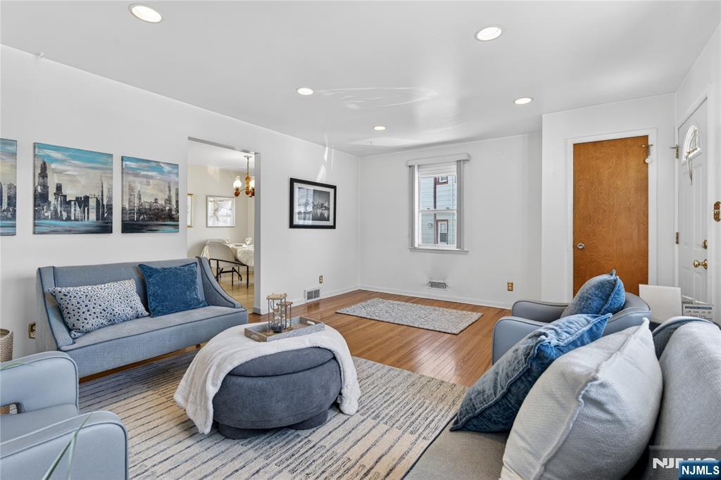1089 23rd Street - Photo 5