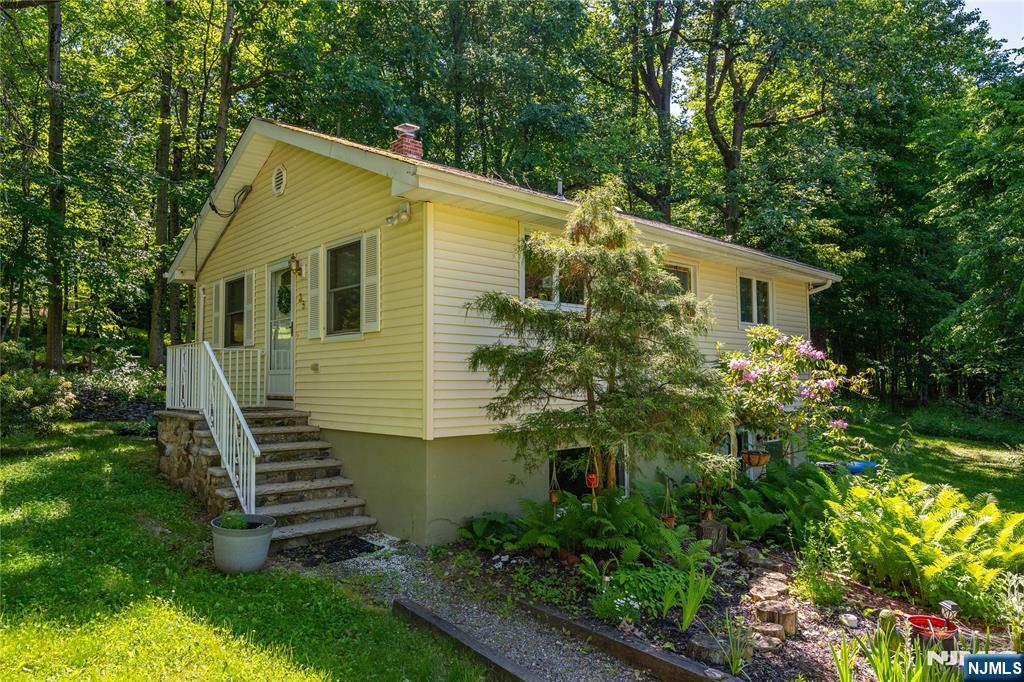 35 Windy Bush Lane - Photo 3