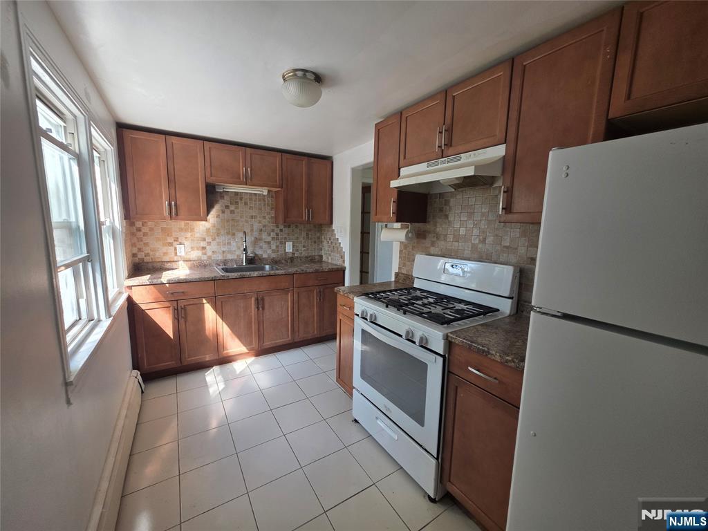55 Midland Avenue 2 - Photo 1