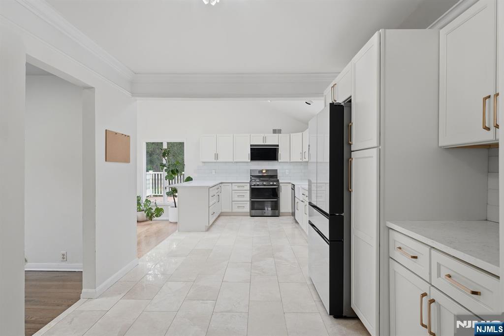 92 Blanch Avenue — photo 11