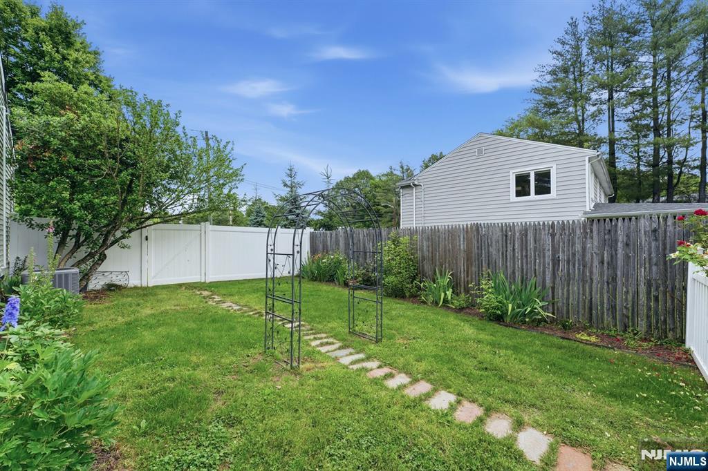 92 Blanch Avenue — photo 27