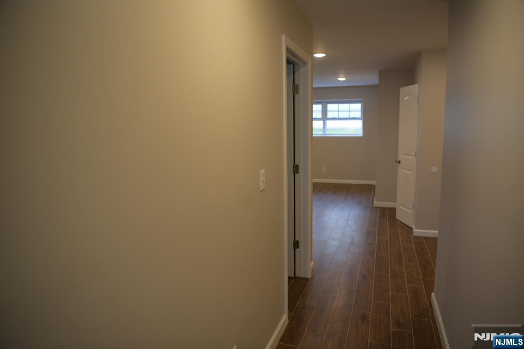 28 Davis Street — photo 11