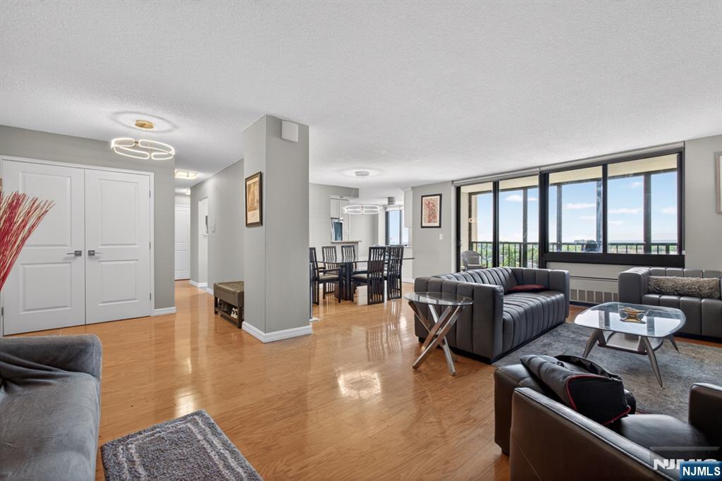 300 Winston Dr #1418, Cliffside Park, NJ 07010