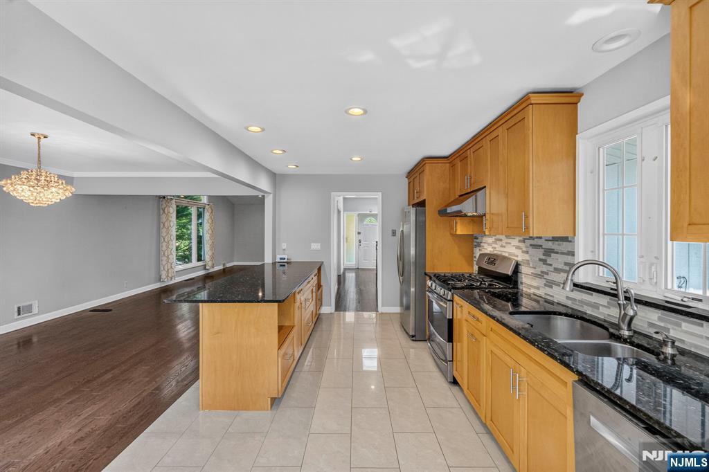 192 Jenkins Drive — photo 12