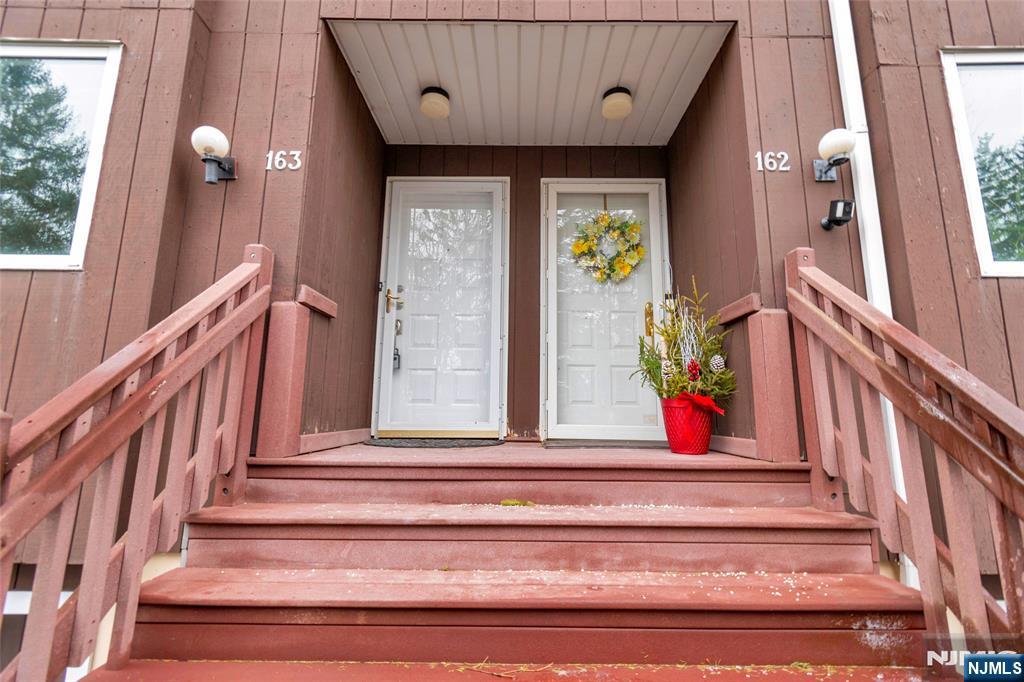 163 Marion - Photo 4