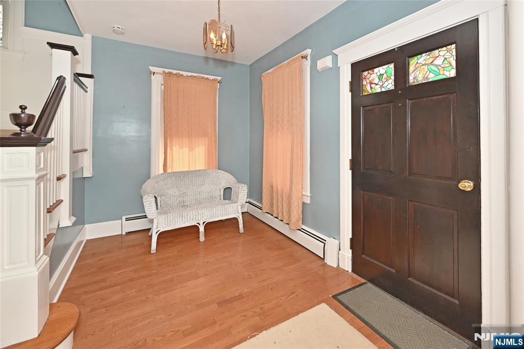 264 Morse Avenue - Photo 2