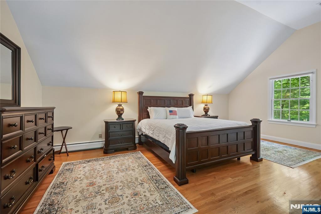 519 E Saddle River Road