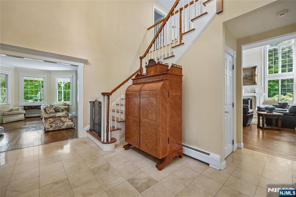 519 E Saddle River Road - Photo 5