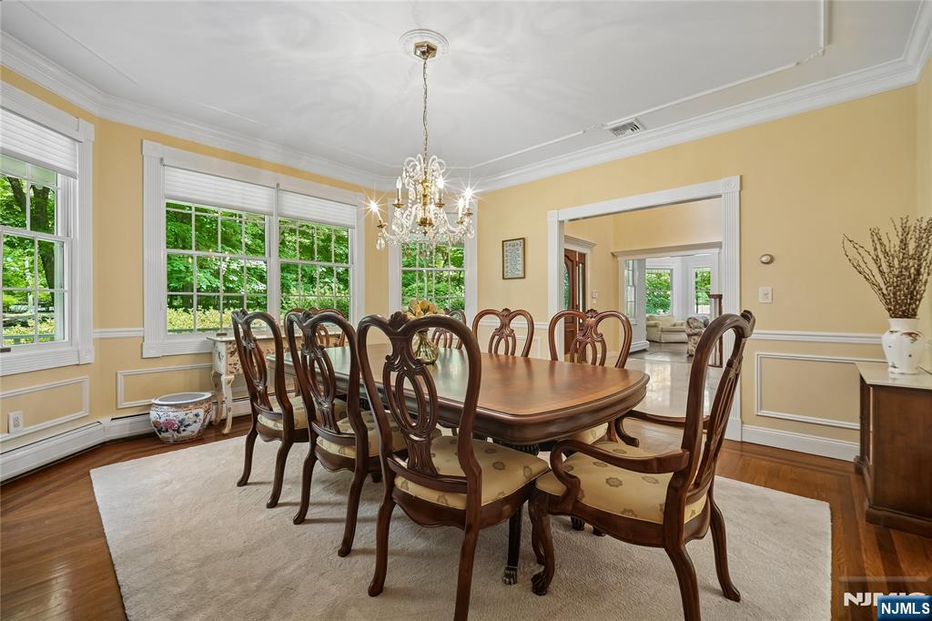 519 E Saddle River Road
