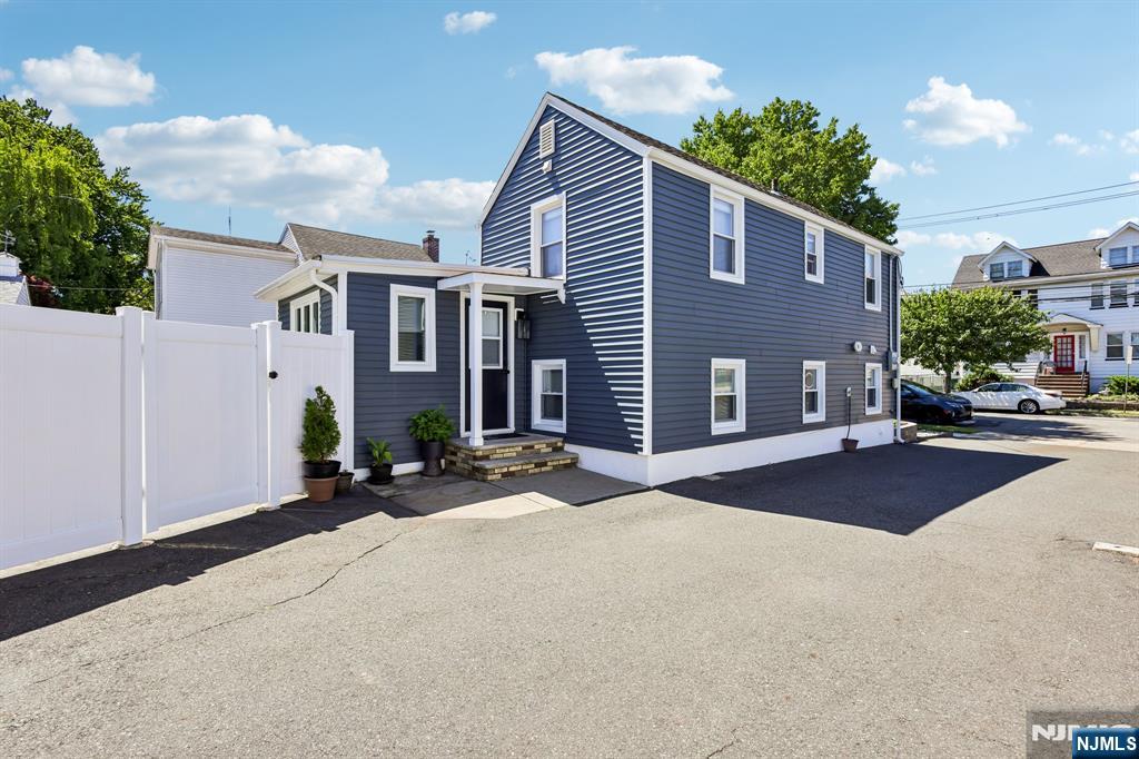433 Fern Avenue