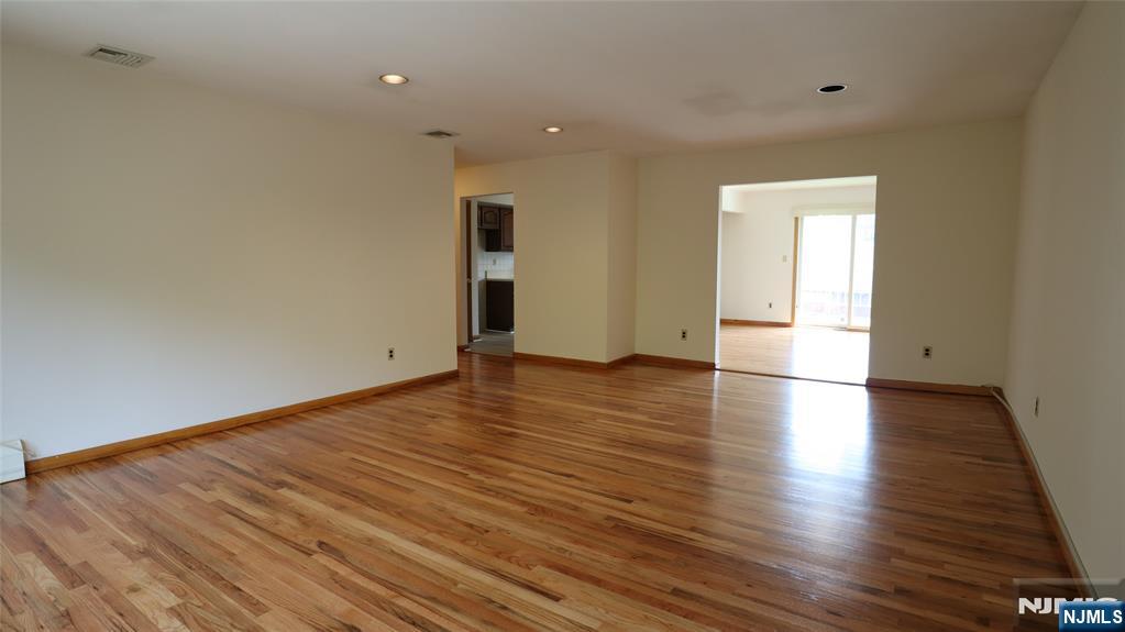 206 New York Avenue 2 - Photo 4