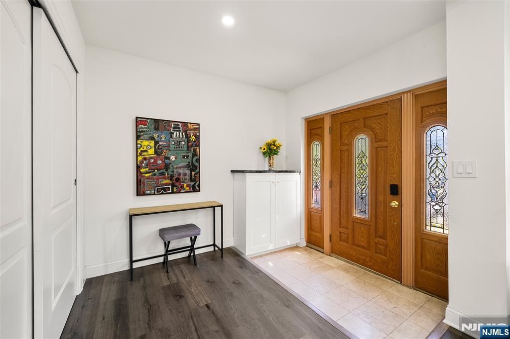 332 Allaire Avenue - Photo 5